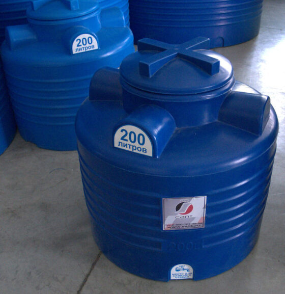 Купить пластиковую Емкость для воды на 200 литров  по цене .